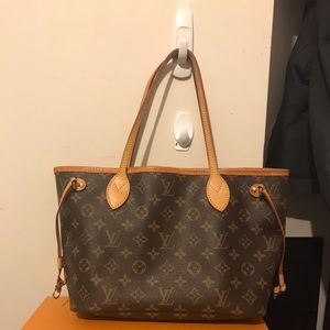 Authentic LV Neverfull PM
